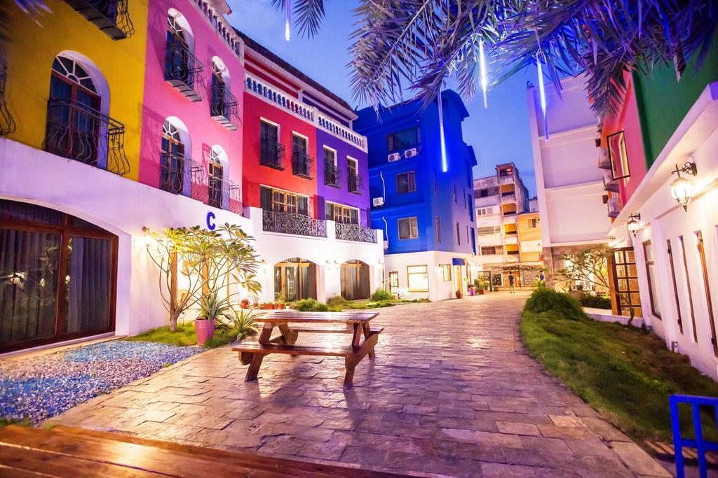 Rainbowtown Hotel Hualien stad Exteriör bild