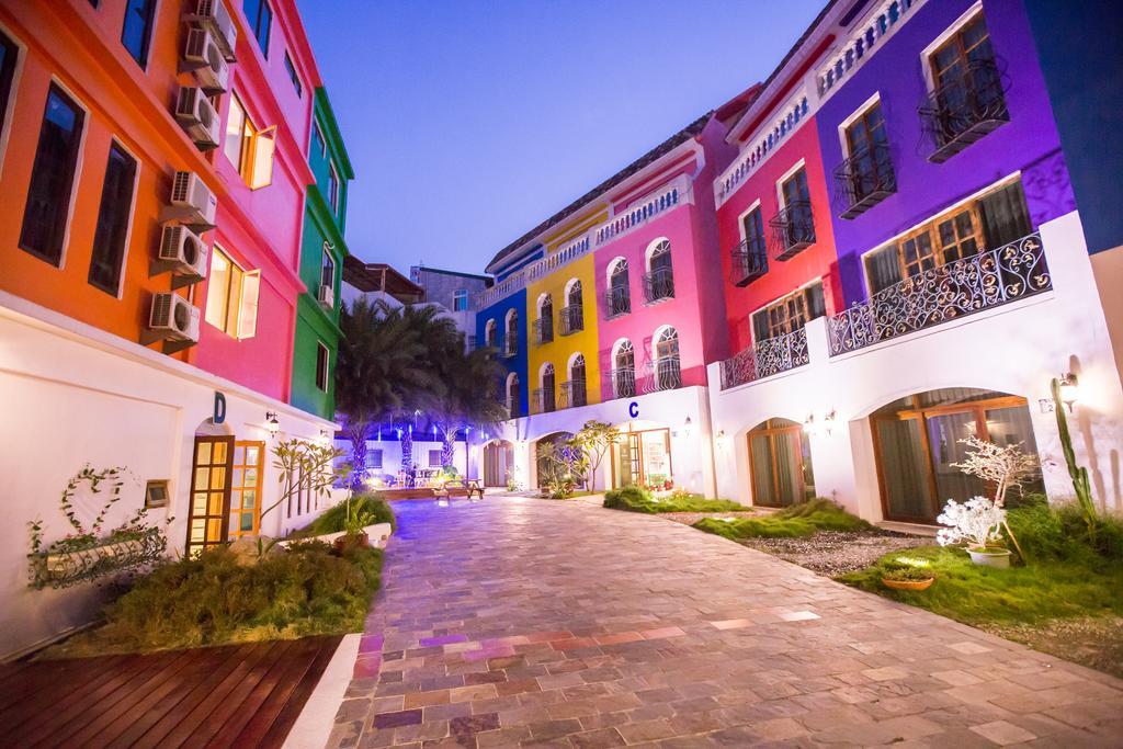 Rainbowtown Hotel Hualien stad Exteriör bild
